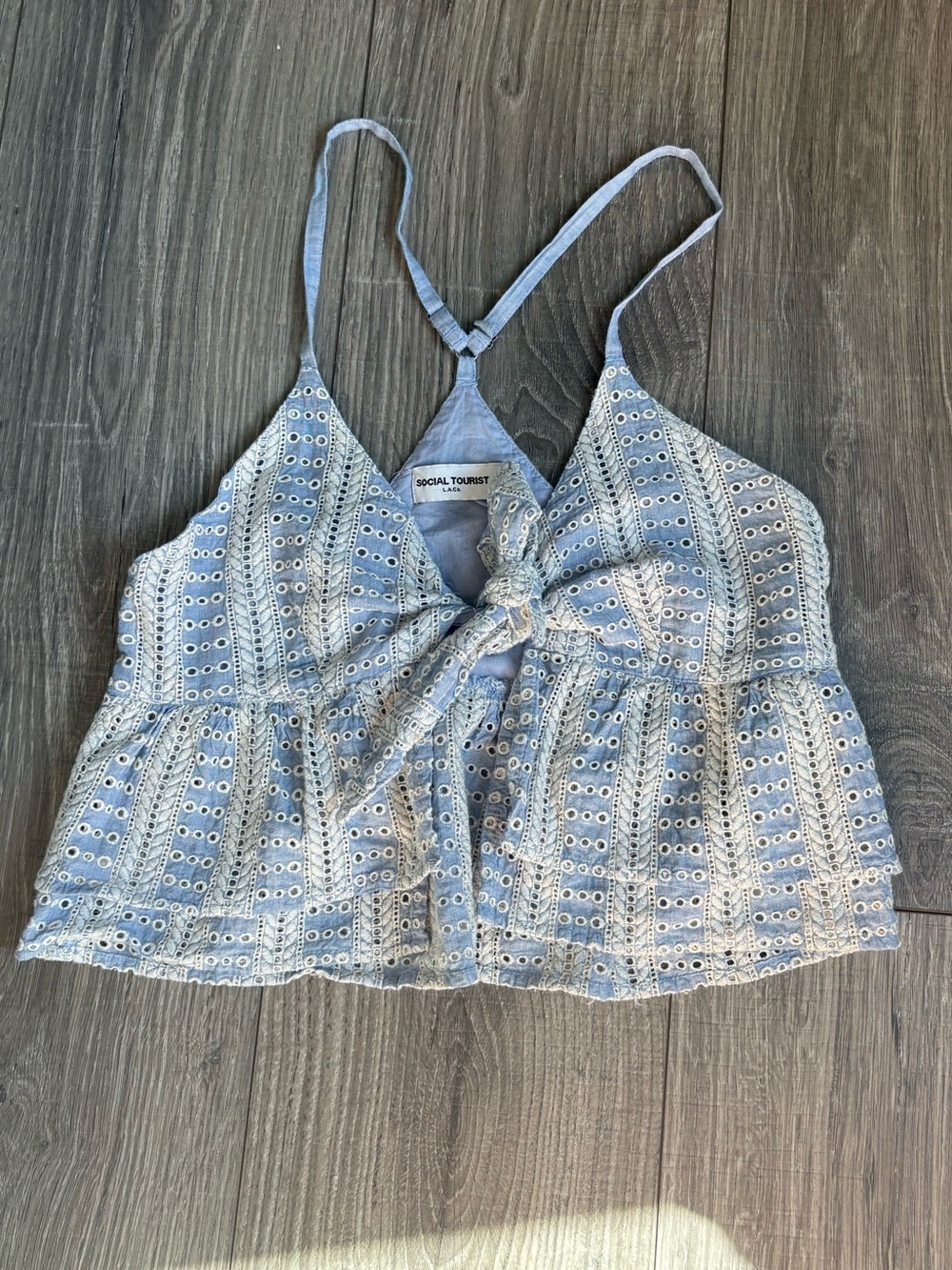 social tourist eyelet tie top